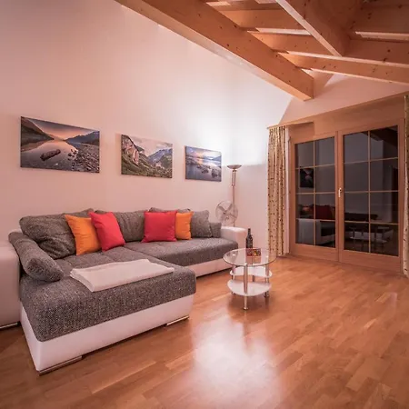 Lauberhorn, Luxury With Views 劳特布龙嫩